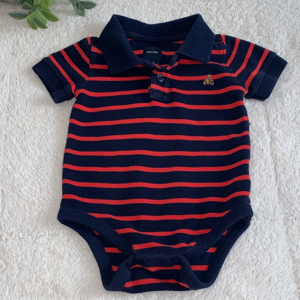 GAP Baby Navy and Red Striped Onesie 6-12M EUC